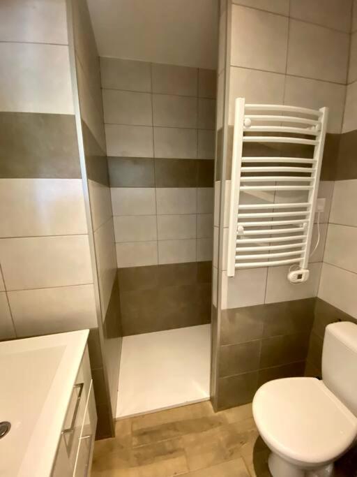 Cosy Apartment In Cannes With A Terrasse ภายนอก รูปภาพ